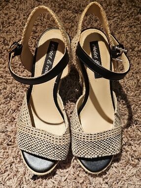 Violet & Red Beige Woven Slingback Wedges with Black Accents